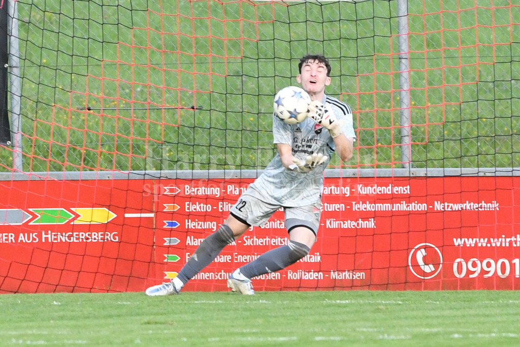  TSV Seebach : ASV Burglengenfeld | Enrico Birkner (TSV Seebach #22) Neuzugang SV Schalding/Heining U19 - Realisiert mit Pictrs.com