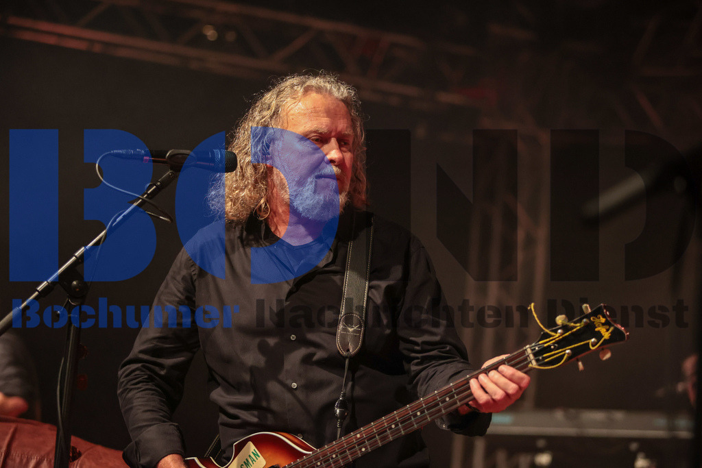 SES_GEBZFR20250828-39 | bond - Realisiert mit Pictrs.com