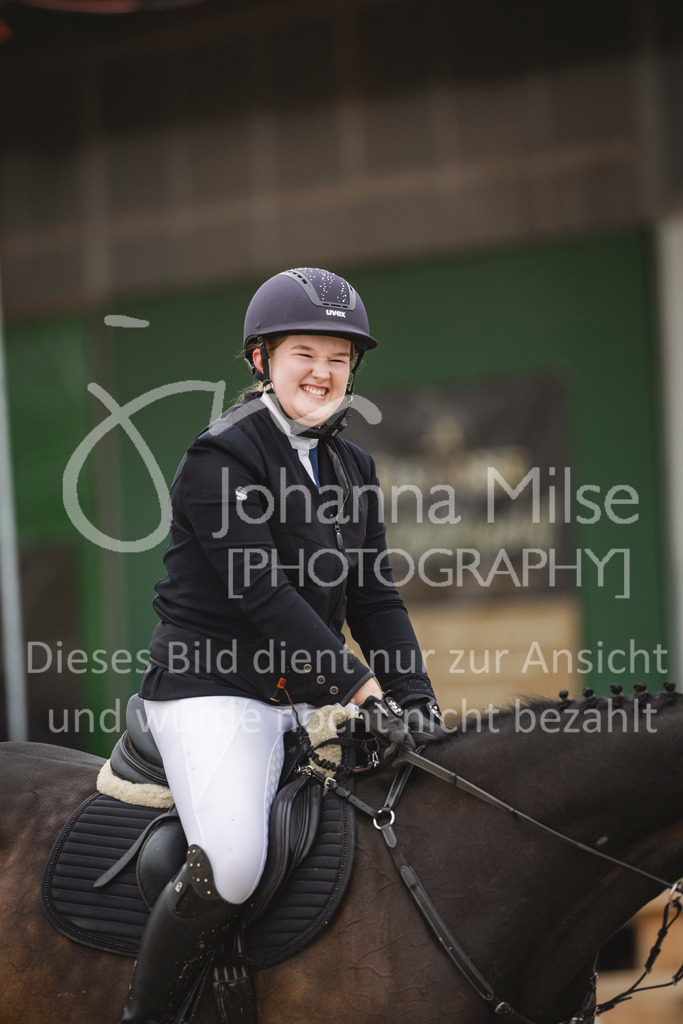 240330_Fruehlingsfest_Stil-A1_U30-366 | Deine schönsten Turniermomente als professionelle Fotos! Entdecke hochwertige Pferdesport-Fotografie im Online-Shop. Jetzt Fotos finden & bestellen!