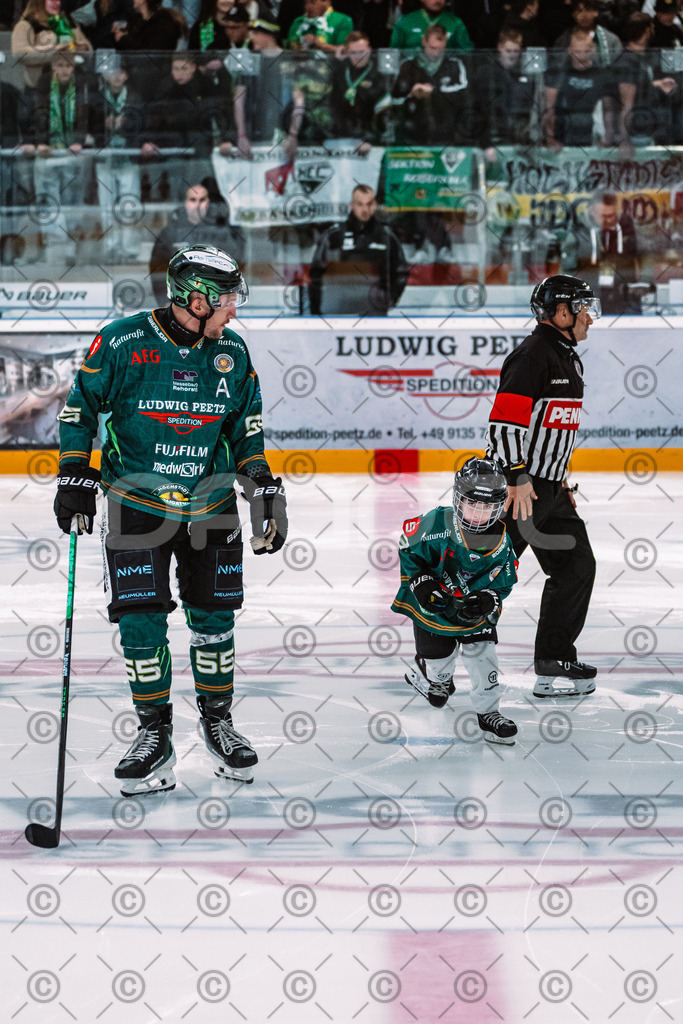 Alligators_vs_Fuessen_27_09_2026-09 | Die Fotogalerie von Daddel: professionelle Bilder von Sport, Events und Unternehmen aus Franken. Jetzt Galerien durchstöbern und Lieblingsfotos bestellen. - Realisiert mit Pictrs.com