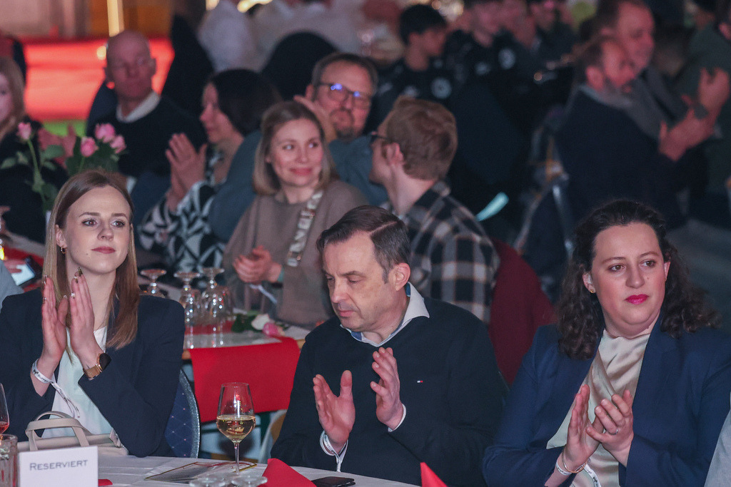 top-top.de250214-145 | Die 3. Weseler SportNacht, die große Sportgala mit Ehrungen der Weseler Sportler des Jahres 2024 findet am Freitag, den 14.02.2025 im Festzelt an der Rheinpromenade statt.Foto: Erwin Pottgiesser