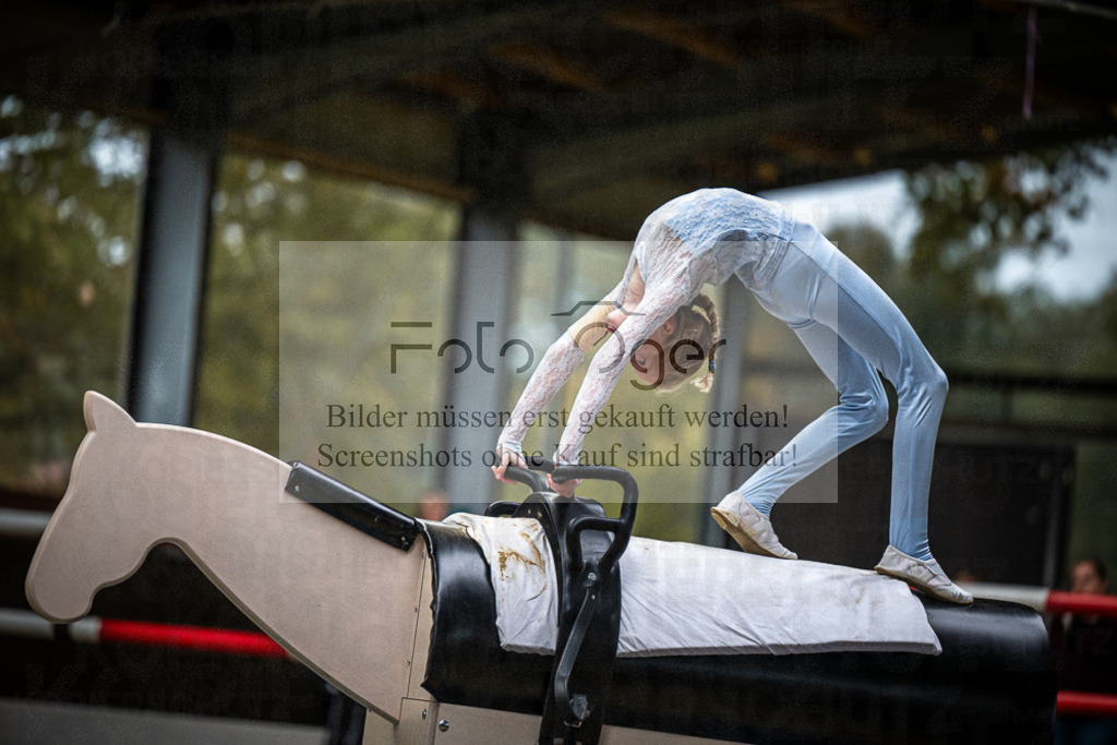 DOS_0736 | Entdecke hochwertige Reitturnierfotos von Foto Oger. Professionell, emotional und authentisch – jetzt Lieblingsmomente im Shop bestellen.Deutschlandweite Turnierfotografie. - Realisiert mit Pictrs.com