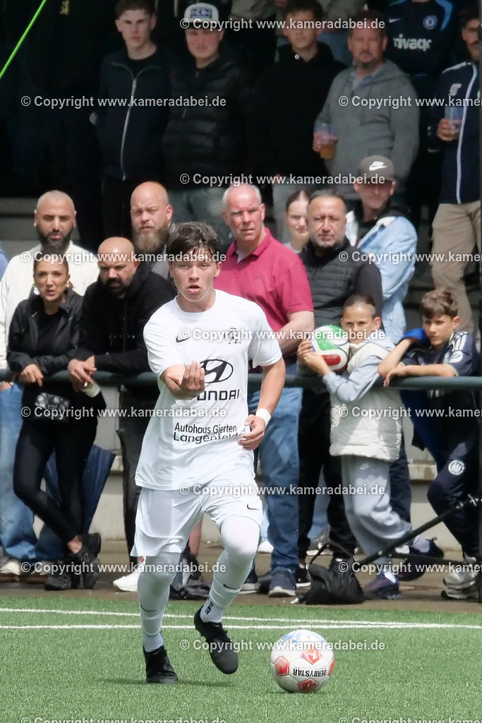 Fußball : C-Junioren : Aufstieg Regionalliga West : SUS 09 Dinslaken - Vfb 03 Hilden am 04.06.2026 in Dinslaken | Fußball : C-Junioren : Aufstieg Regionalliga West : SUS 09 Dinslaken (rotr Trikots)- Vfb 03 Hilden (weiße Trikots) am 04.06.2026 in Dinslaken - Realisiert mit Pictrs.com