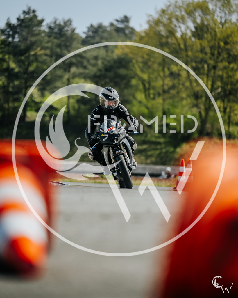 did-13 | cw-framed