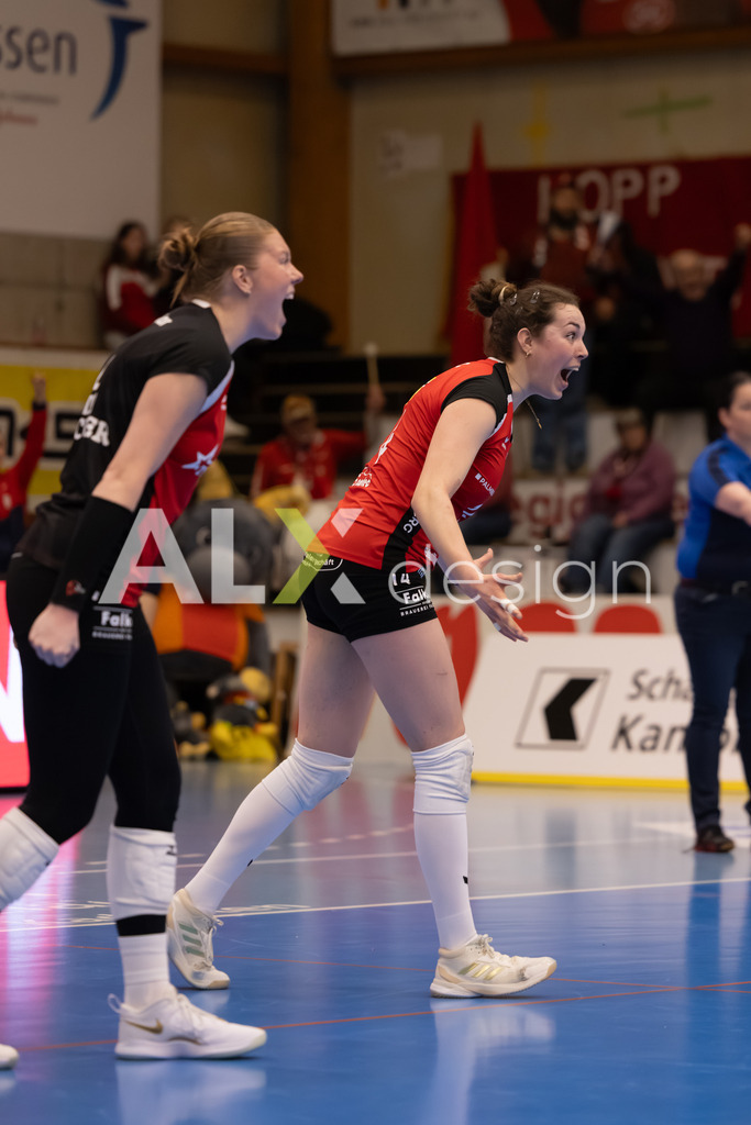 Volleyball I Frauen I Saison 2025-2026 I Volleyball NLA | Women I Round 16 I VC Kanti Schaffhausen - Viteos NUC I 31.01.2026 | 14 Josipa Marković (HR) (VC Kanti Schaffhausen) – Aussen  //  9 Jordan Lockwood (USA) (VC Kanti Schaffhausen) – Diagonal - Realisiert mit Pictrs.com