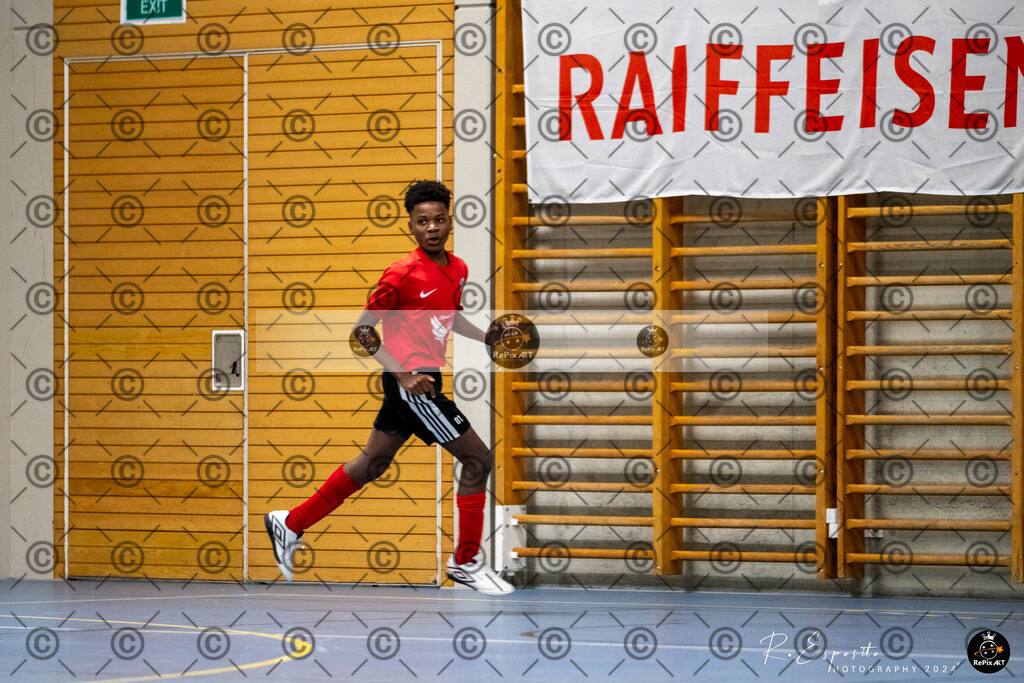 20241123_FCR-Hallenturnier-C_1_029 | Sport und Naturfotografie von Roberto Esposito zeigt echte Momente Bewegung und die Schönheit der Natur. Ausdrucksstarke Bilder schaffen Emotionen.