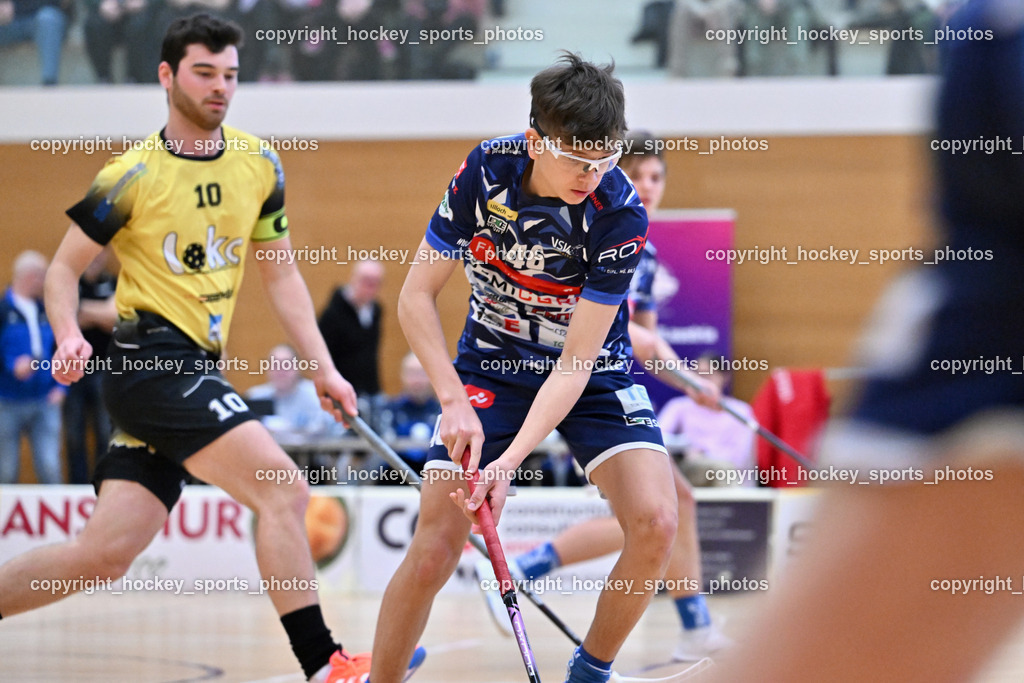 VSV Unihockey  vs. FBK Loka  | #46 Elias Kronig VSV Unihockey, #10 Luka Peklaj FBK Loka, VSV Unihockey  vs. FBK Loka , VSV Unihockey  vs. FBK Loka  am 25.01.2026 in Villach (Ballspielhalle St. Martin), Austria, (Photo by Bernd Stefan)