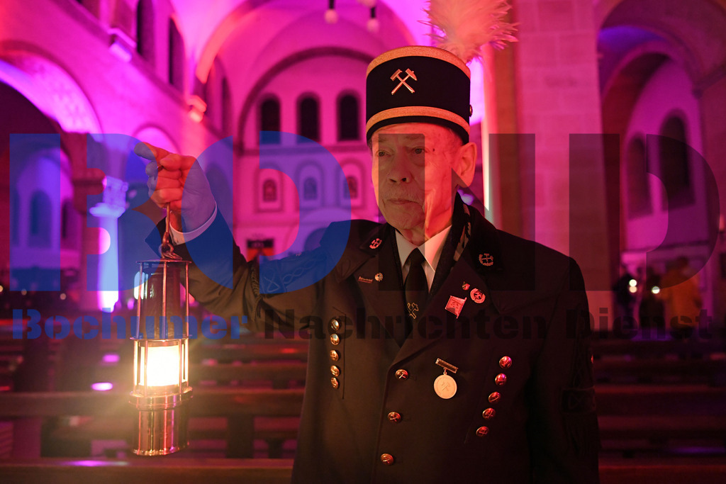 Aussendung Friedenslicht Bochum | {headline}



(Foto: Christian Schnaubelt / BOND)

 - Realisiert mit Pictrs.com