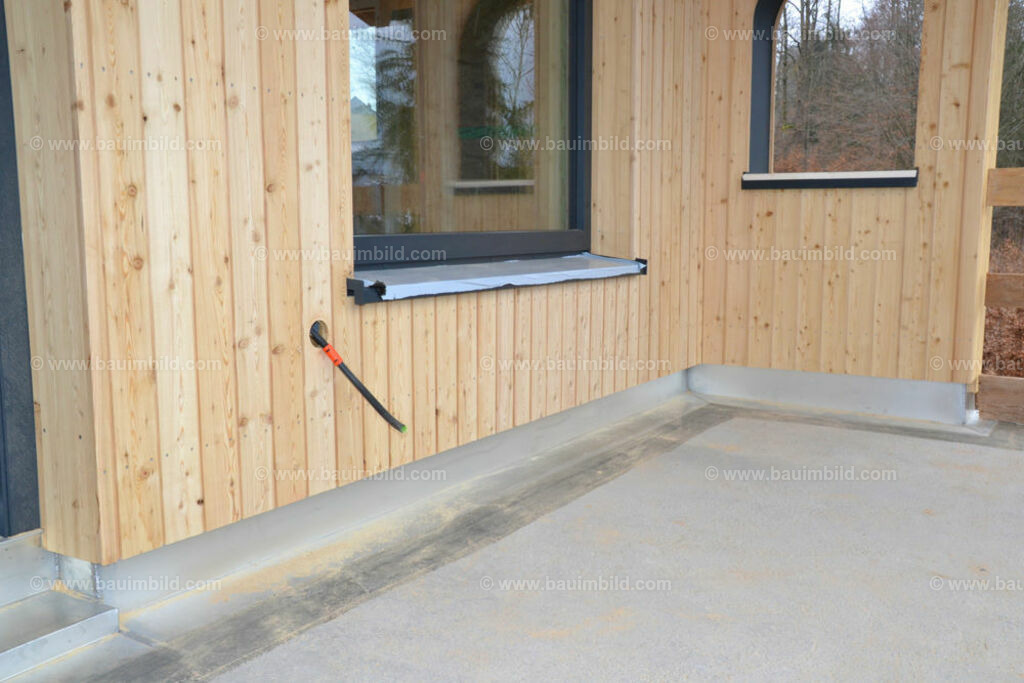 bib-lg13-holzbau-ausbau-0133 | Nach LV-Leistungsgruppen sortierte Detailfotos über den Bau eines Hauses. Alle Hausbau-Bilder direkt vom Urheber und Autor der Website Haus-Selber-Bauen.com