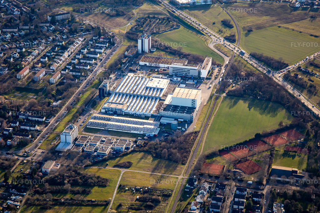 Luftbild: L'OREAL Produktion Deutschland im Ortsteil Nordweststadt in Karlsruhe im Bundesland Baden-Württemberg in Deutschland. Foto: IMG_135959.jpg vom 21.02.2023 durch Werner Riehm/FLY-FOTO.de