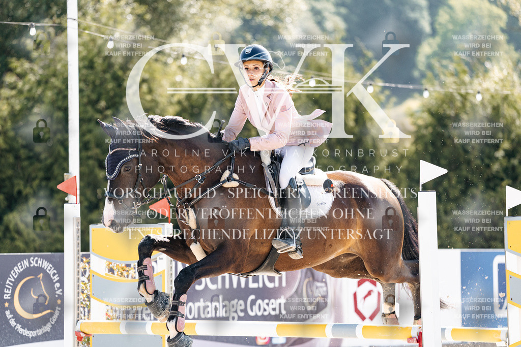CK907712 | Turnierfotografie Pferdefotografie Trier Rheinland-Pfalz Pferdesport Reitsport Tierfotografie Sportfotografie Pferdevideo Pferdevideografie Equestrianvideography equestrianphotography  - Realisiert mit Pictrs.com