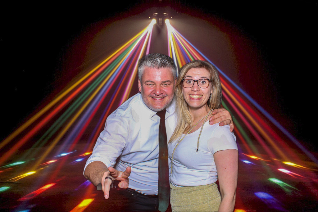 top-top.de-250628-009 | Foto, Video, Fotografie, Videografie, Fotobox, DJ, Discjockey, Musik, Musikbox, Veranstaltung, Photobooth, Amazon, Ebay, Buchtipp, Bestseller, Autor, Verlag, Buch, Wesel, Hamminkeln, NRW, Dinslaken, Rees, Drohne, Hochzeit, Party, Fotobox, Wesel, Fotograf