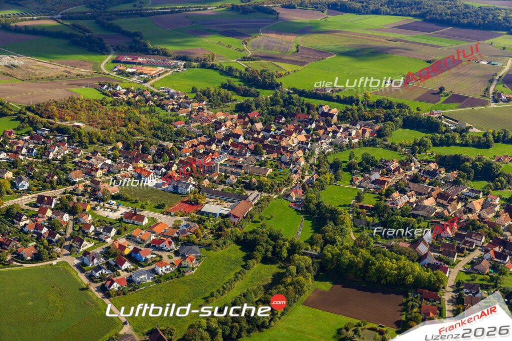 Luftaufnahme von Gebsattel - Die Luftaufnahme wurde 2025 vom UL-Flugzeug heraus erstellt ( keine Drohne ) - Hochauflösende Luftaufnahme - für professionelle Ausdrucke geeignet. Die Geschenkidee !Mit Lizenz und Bildrechte bestellbar