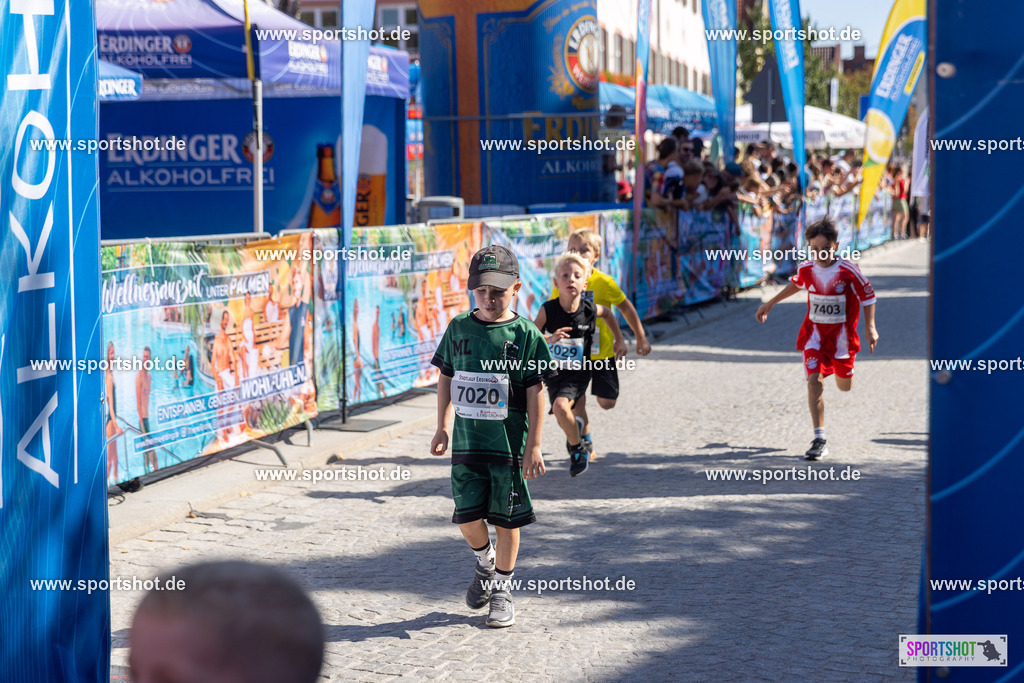 VJ__2920 | Stadtlauf Erding 2025 #stadtlauferding #erdingstadtlauf #stadtlauf_erding #laufmotivation #trisporterding #yourpictrs #sportshot_your_pictrs