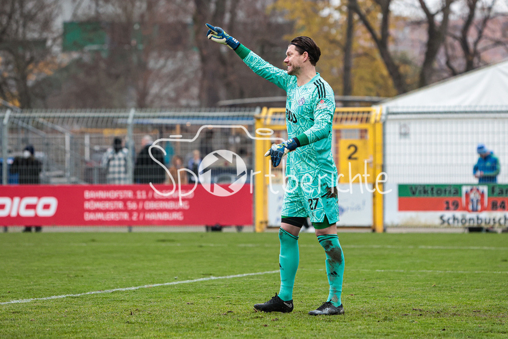 SV Vikoria Aschaffenburg - FC Bayern Amateure | Viktoria Keeper Max GRUEN (SVVA #27) in Aktion