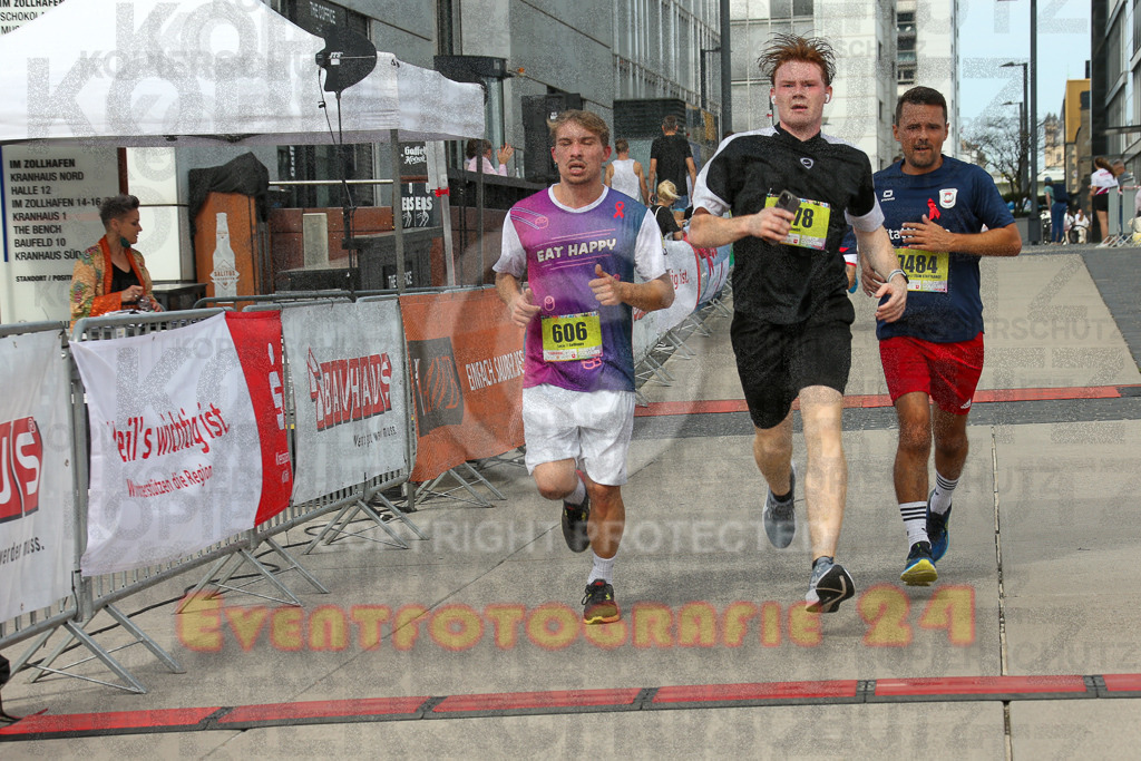 250920_1326_EX1_4548 | Sportfotografie im Rhein-Sieg Kreis, Köln, Bonn, NRW, Rheinland Pfalz, Hessen, etc. Unser Tätigkeitsfeld umfasst den Laufsport vom Volkslauf über den Marathon, Duathlon, Triathon bis zum Ultralauf wie Kölnpfad Ultra oder Schindertrail.