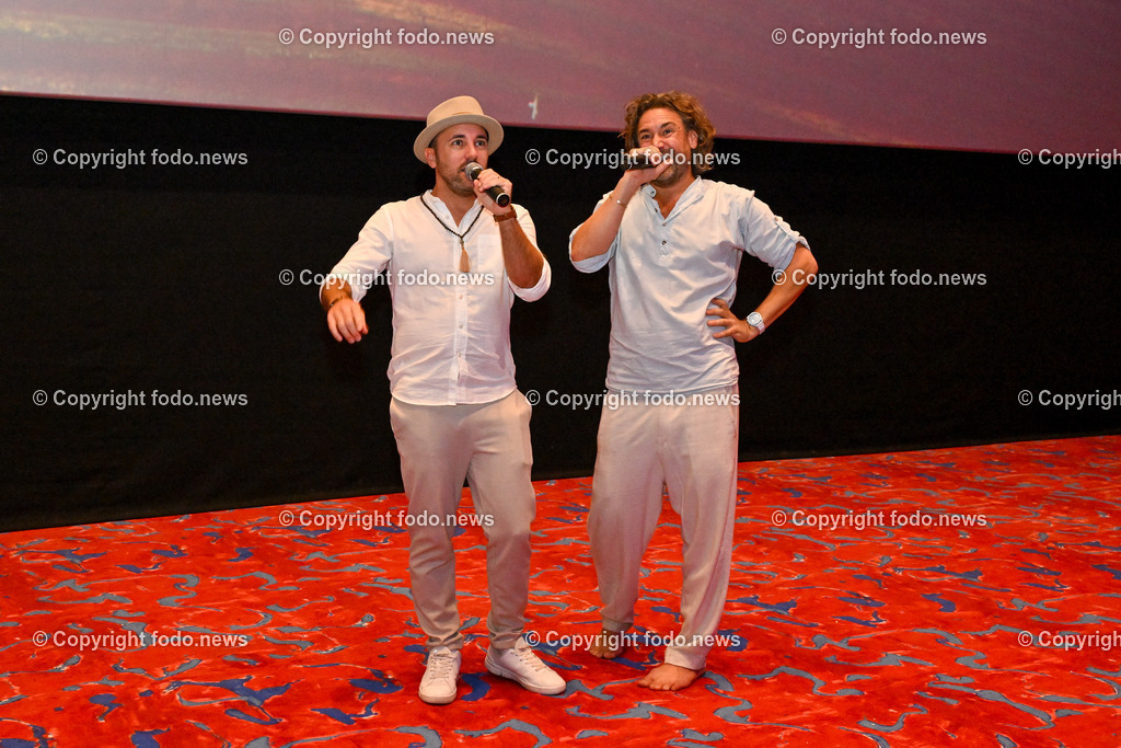 Lassts mas sche griassn_ 2 Tagesbart_ 31.10.2024-146 | bilder, linz, oberösterreich, österreich, europa, photo, foto, tiere, hunde, landwirtschaft, landschaft, politik, wirtschaft, wissenschaft, industrie, verkehr, medizin, society, fodo.news