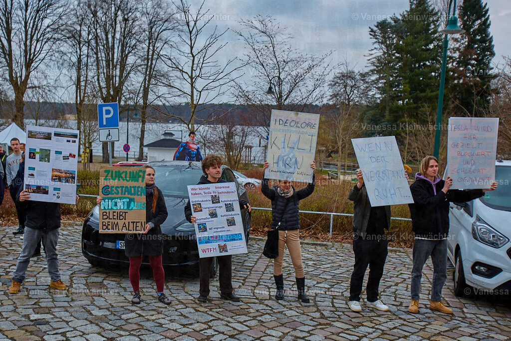 240310 TeslaNeinDanke_117 | Vanessa Kleinwächter - Realisiert mit Pictrs.com