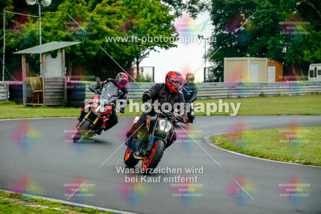 VBK-3527 | Hier findet Ihr Bilder von Touristenfahrten auf der Nürburgring Nordschleife oder von anderen Veranstaltungen die ich besucht habe. Viel Spass beim Durch Schauen 