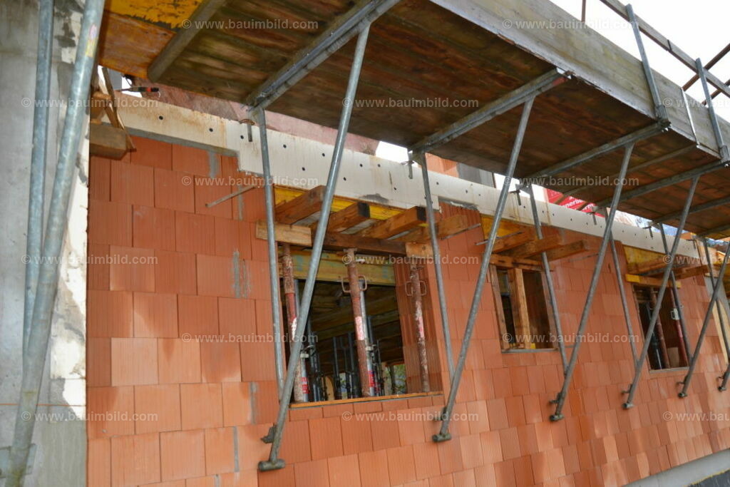 bib-lg07-mauerarbeiten-0165 | Nach LV-Leistungsgruppen sortierte Detailfotos über den Bau eines Hauses. Alle Hausbau-Bilder direkt vom Urheber und Autor der Website Haus-Selber-Bauen.com