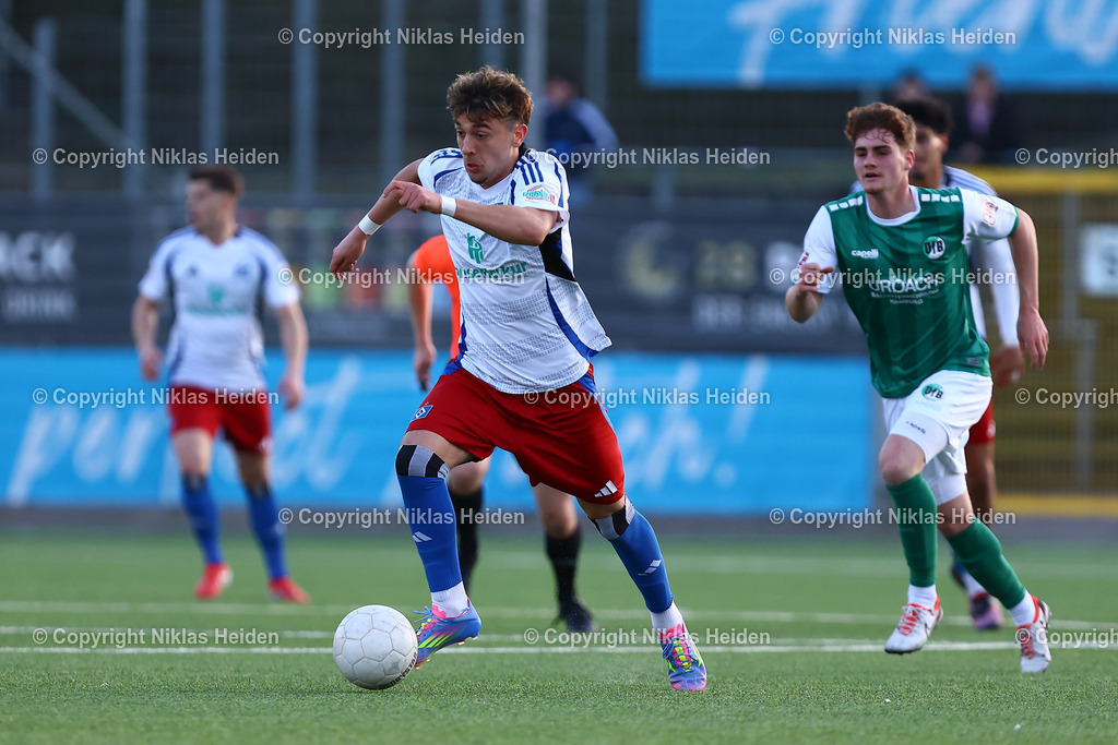 NH_HamburgerSVU21_VfBLübeck _RegionalligaNord_02042025 | #10 Bilal Yalcinkaya (Hamburger SV U21)Fußball I Herren I Regionalliga Nord I Saison 2024-2025 I 28. Spieltag I Hamburger SV U21 - VfB Lübeck I 02.04.2025 I Stadion Hoheluft