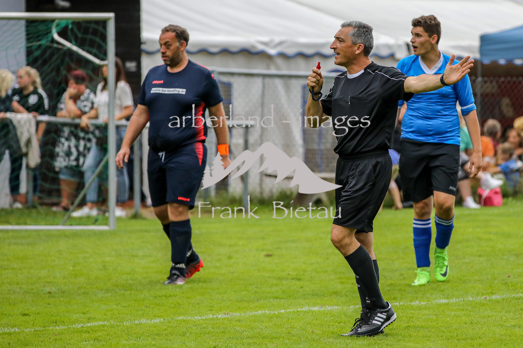 OE7A6184 | Dr. Ronny Raith als Schiedsrichter bei dem Turnier