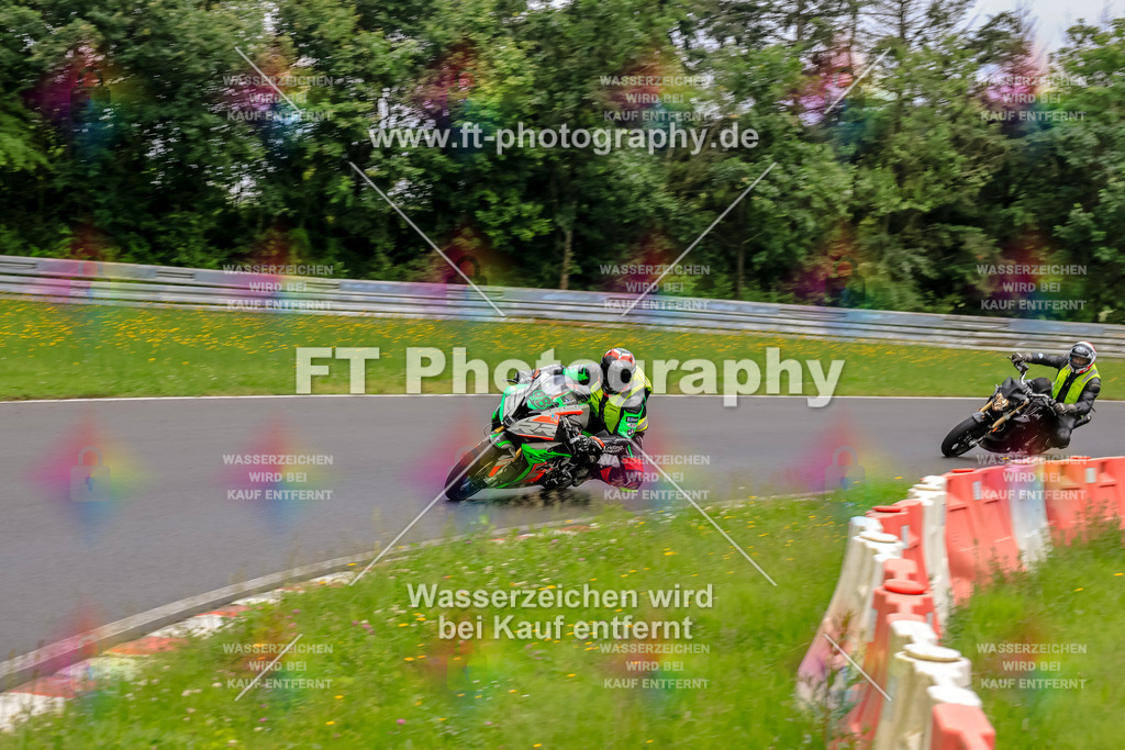 VBK-6974 | Hier findet Ihr Bilder von Touristenfahrten auf der Nürburgring Nordschleife oder von anderen Veranstaltungen die ich besucht habe. Viel Spass beim Durch Schauen 