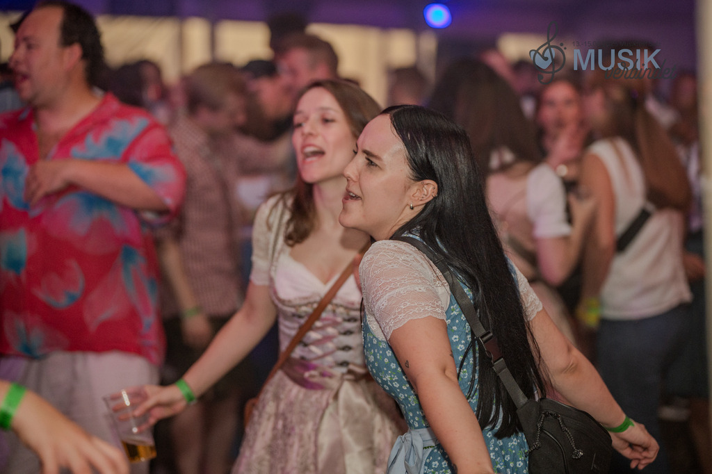 DSC_3845 | "Fussifoto.com – Ihr Ansprechpartner für hochwertige Fotografie! Entdecken Sie kreative Bilder und professionelle Dienstleistungen. Kontaktieren Sie uns für Ihre Projekte!"