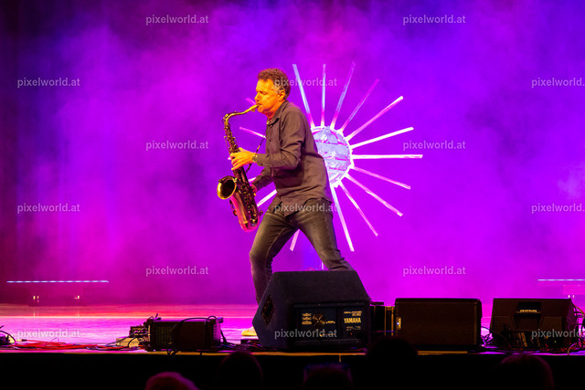 Kunst trifft Stadt - Aufführung | Bildershop von pixelworld.at - Realisiert mit Pictrs.com