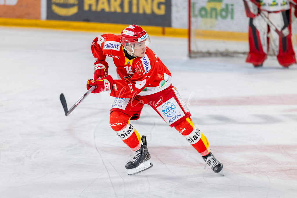 EHCB vs GCK 20260104-8292 | Sportbilder, Sportfotograf, Hochzeits- und Eventfotografin, Flugshows, Portraits und Tiershooting, Aviation, Downhill, Nationalleague, Swissleague, International