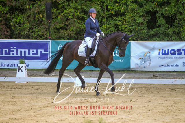 DKP41407 | Turniersportfotografie; Pferdefotografie; Dressurfotografie