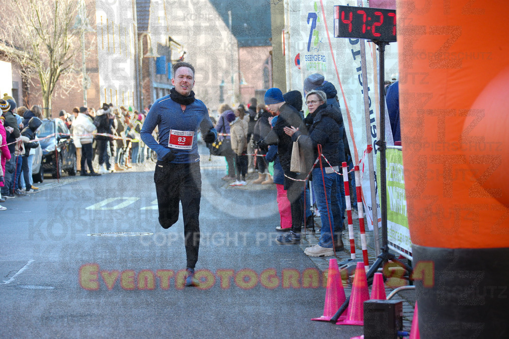 241201_1223_EX1_1942 | Sportfotografie im Rhein-Sieg Kreis, Köln, Bonn, NRW, Rheinland Pfalz, Hessen, etc. Unser Tätigkeitsfeld umfasst den Laufsport vom Volkslauf über den Marathon, Duathlon, Triathon bis zum Ultralauf wie Kölnpfad Ultra oder Schindertrail.