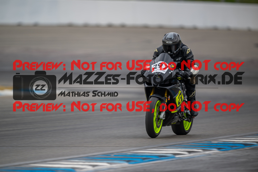MaZZes-Fotomatrix-20260809-575724 | R1