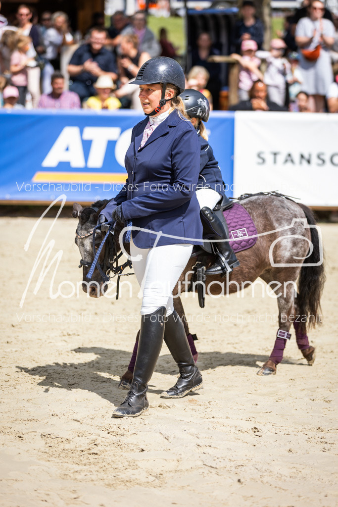 BHO-Führzügel1-029 | MomenTaufnahmen Pferdesportfotos