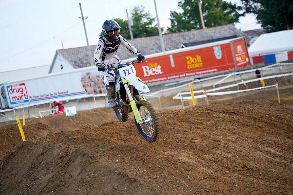 MCF2024-E3A3152 | Exklusive Wandbilder & Shootings: kreative Porträts für jedermann, Aktshootings für Frauen & Paare – stilvoll, sinnlich & individuell wie du. - Realisiert mit Pictrs.com