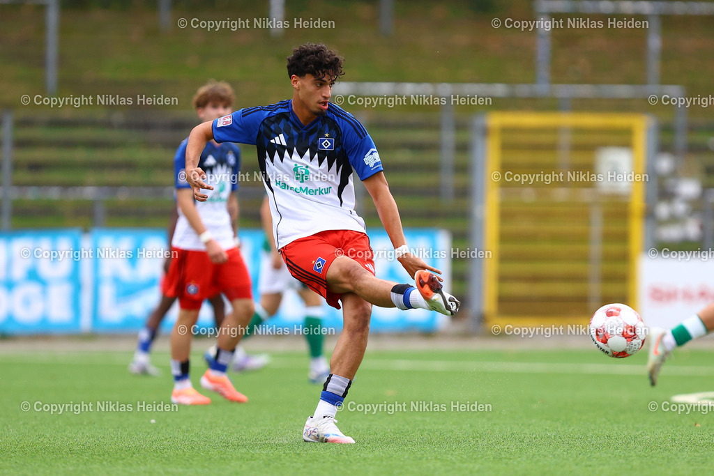 NH_HamburgerSVU21_SVWerderBremenU23_RegionalligaNord_11102025 | #22 Omar Abdel Megeed (Hamburger SV U21)Fußball I Herren I Regionalliga Nord I Saison 2025-2026  I 14. Spieltag I Hamburger SV U21 - SV Werder Bremen U23 I 11.10.2025 I Stadion Hoheluft