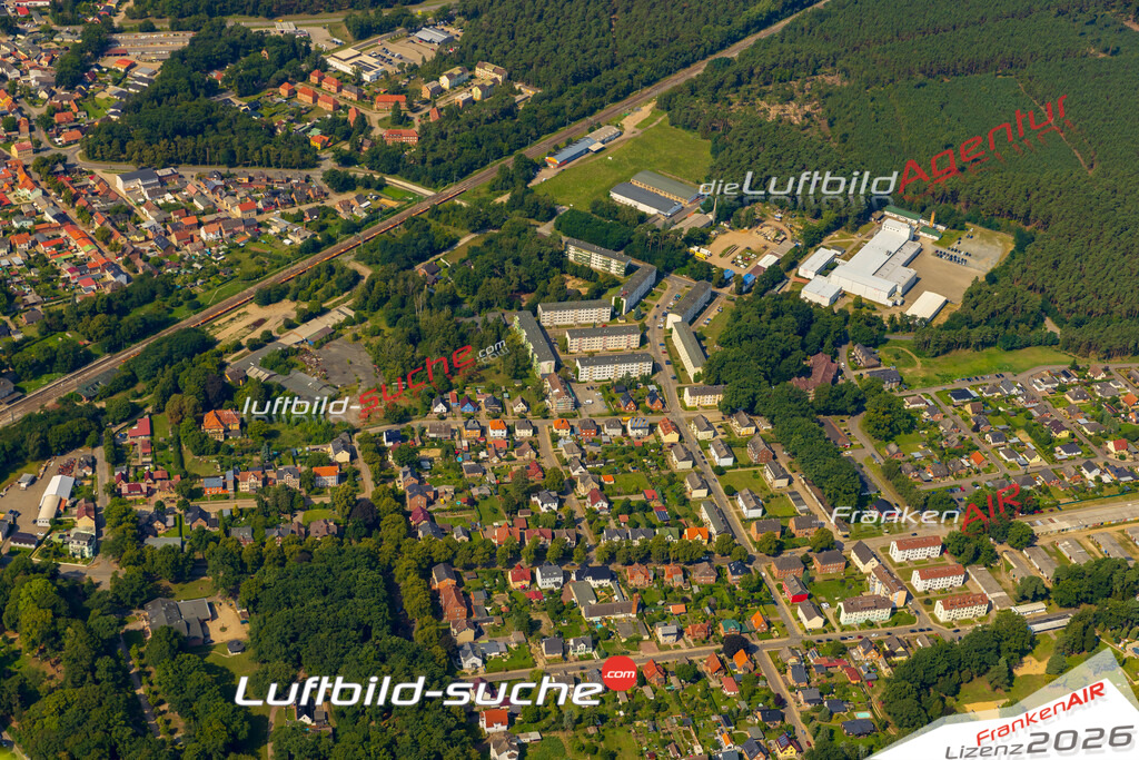Neue Luftbildaufnahme der Stadt Grabow - Das Luftbild wurde 2025 vom UL-Flugzeug heraus erstellt ( keine Drohnenaufnahme ) - Hochauflösende Luftaufnahme - für Wandbilder und großformatige Ausdrucke geeignet. Das besondere Geschenk!Hier alle&nbsp;Infos zur Lizenzierung der LuftaufnahmeWir fliegen auch dieses Jahr wieder in Ihre Region um Luftbilder zu erstellen.- Luftbild anfragen