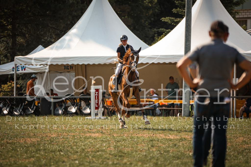 13.FrPfA00146 | Leoni Ertmer Photography - Realisiert mit Pictrs.com