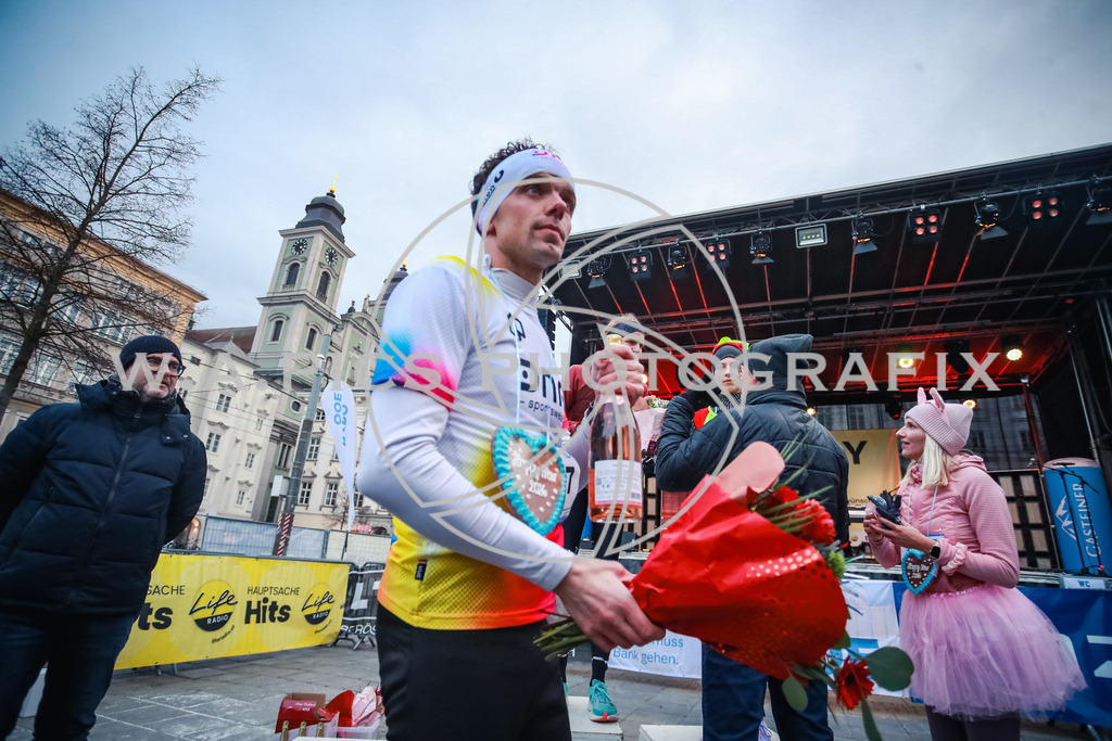 SILVESTERLAUF LINZ 25 | Linz, AUSTRIA, 31. Dezember 25, TRIRUN SILVESTERLAUF LINZ 25 , Image shows: 
Photo: WAPICS / BINDER Manuel