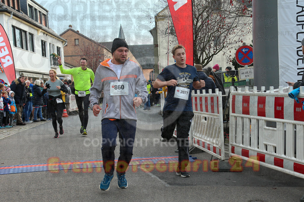 221127_1053_EX1_1138 | Sportfotografie im Rhein-Sieg Kreis, Köln, Bonn, NRW, Rheinland Pfalz, Hessen, etc. Unser Tätigkeitsfeld umfasst den Laufsport vom Volkslauf über den Marathon, Duathlon, Triathon bis zum Ultralauf wie Kölnpfad Ultra oder Schindertrail.