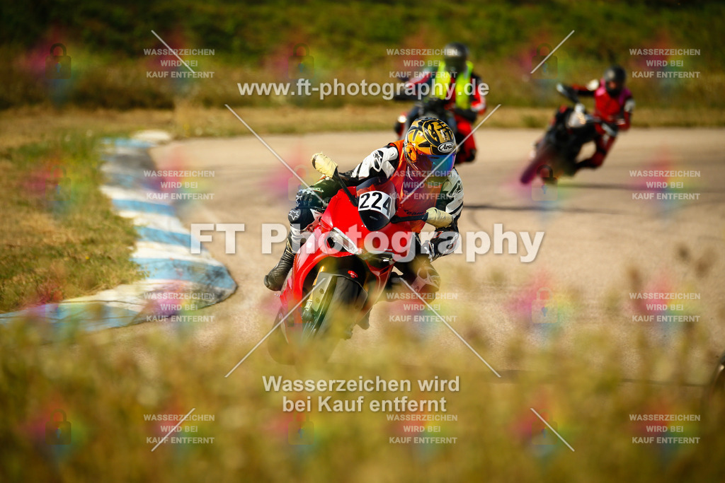 _MOT6524 | Hier findet Ihr Bilder von Touristenfahrten auf der Nürburgring Nordschleife oder von anderen Veranstaltungen die ich besucht habe. Viel Spass beim Durch Schauen 