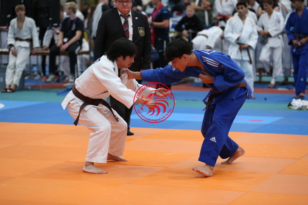 AT3Y0760 | Fotos vom Adler Cup - Pictures from Adler Cup

Hier findet Ihr alle Eindrücke und großen Momente der Adler Cup Wochenenden. Here you will find all impressions and great moments of the Adler Cup weekends. - Realisiert mit Pictrs.com