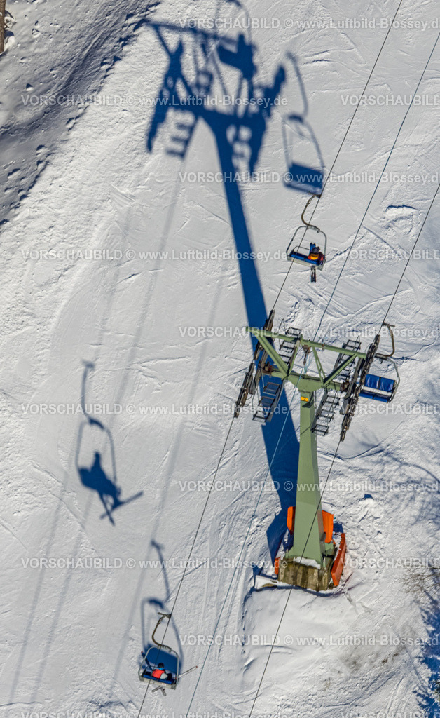 Winterberg230205826 | Luftbild, Schattenspiele am Skilift, Winterberg, Sauerland, Nordrhein-Westfalen, Deutschland