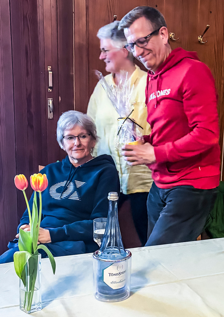 top-top.de 260326-013 | Foto, Video, Fotografie, Videografie, Fotobox, DJ, Discjockey, Musik, Musikbox, Veranstaltung, Photobooth, Amazon, Ebay, Buchtipp, Bestseller, Autor, Verlag, Buch, Wesel, Hamminkeln, NRW, Dinslaken, Rees, Drohne, Hochzeit, Party, Fotobox, Wesel, Fotograf