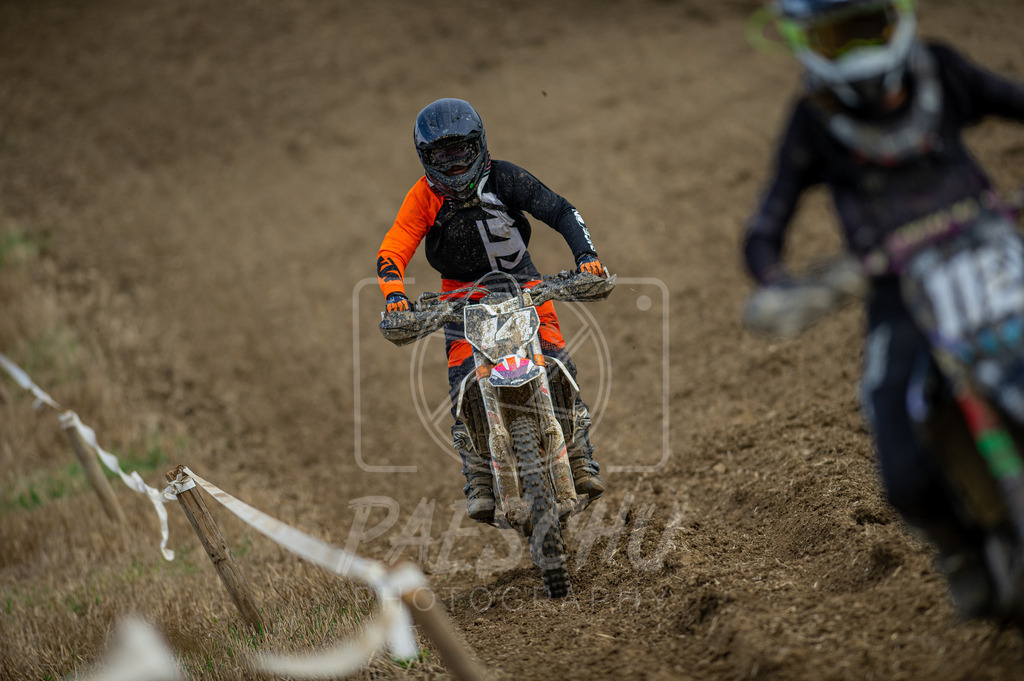 Lady (120) | Paeschuphoto Shop - Wer nicht sucht der auch nicht findet.Ob Motocrossbilder oder von einem besuchtem Spiel, Hauptsache Action. - Realisiert mit Pictrs.com
