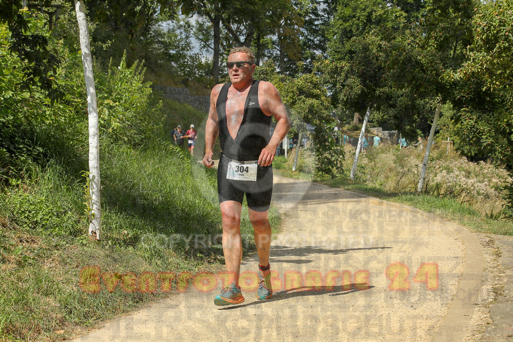 250824_1331_EX1_2677 | Sportfotografie im Rhein-Sieg Kreis, Köln, Bonn, NRW, Rheinland Pfalz, Hessen, etc. Unser Tätigkeitsfeld umfasst den Laufsport vom Volkslauf über den Marathon, Duathlon, Triathon bis zum Ultralauf wie Kölnpfad Ultra oder Schindertrail.
