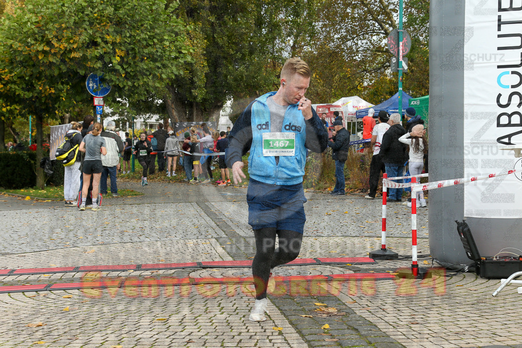 241020_1107_EX1_1078 | Sportfotografie im Rhein-Sieg Kreis, Köln, Bonn, NRW, Rheinland Pfalz, Hessen, etc. Unser Tätigkeitsfeld umfasst den Laufsport vom Volkslauf über den Marathon, Duathlon, Triathon bis zum Ultralauf wie Kölnpfad Ultra oder Schindertrail.