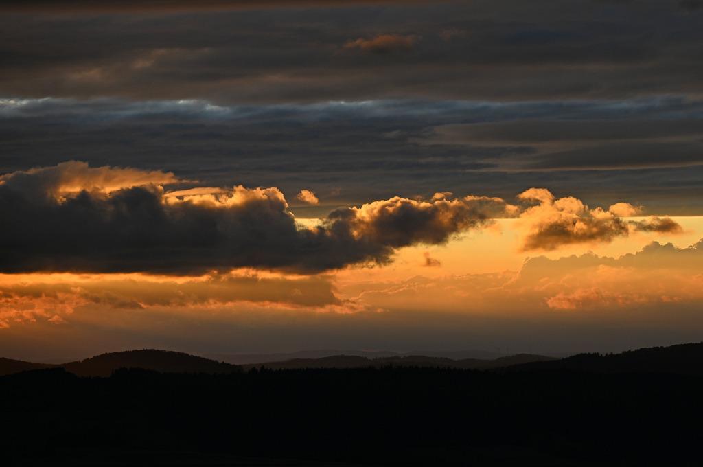 Rhön-Sonnenuntergang04p | lucisnaturbilder - Realisiert mit Pictrs.com
