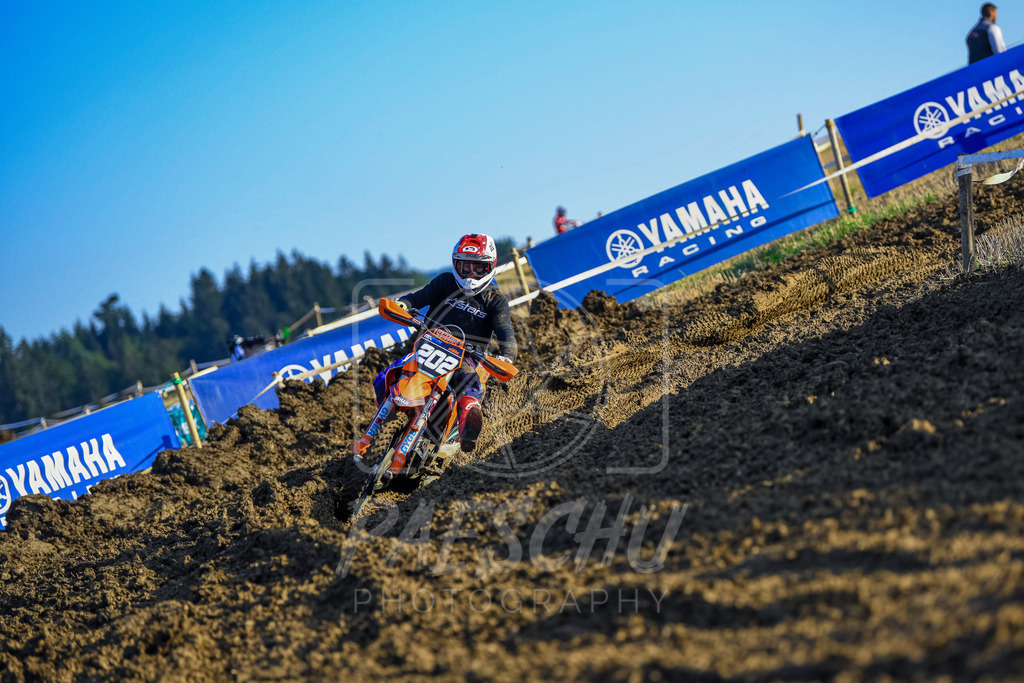 MX2 (9) | Paeschuphoto Shop - Wer nicht sucht der auch nicht findet.Ob Motocrossbilder oder von einem besuchtem Spiel, Hauptsache Action. - Realisiert mit Pictrs.com