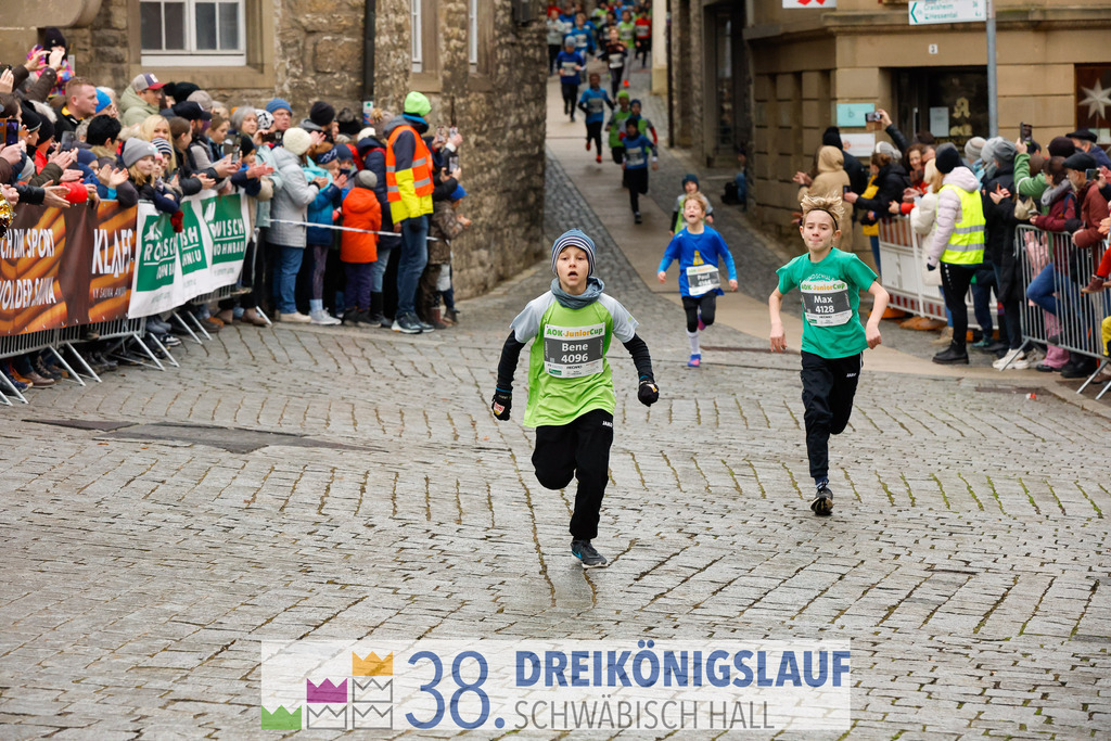 400m AOK Junior Cup | 3 Koenigslauf 2024 400m AOK Junior Cup - Realisiert mit Pictrs.com